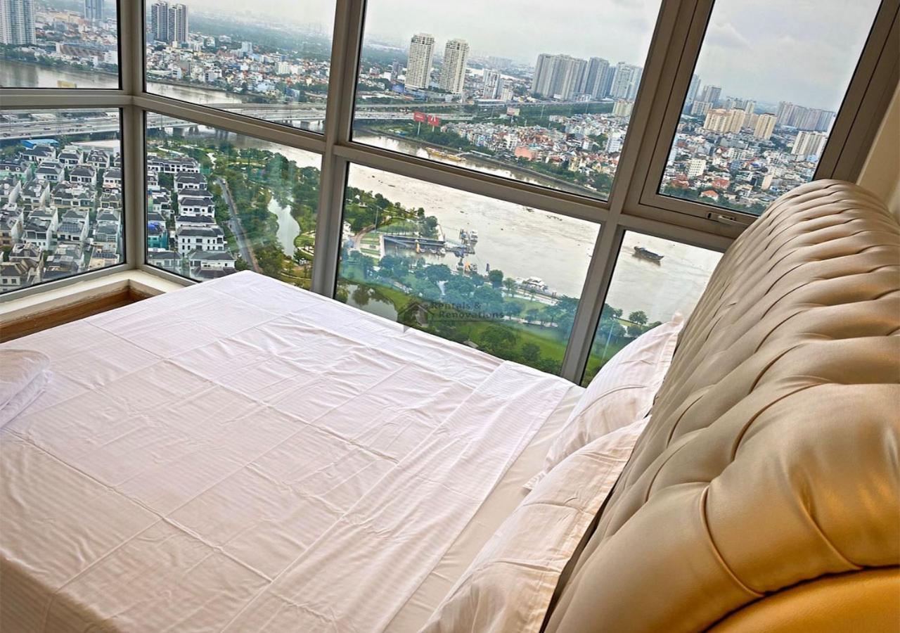 The Vinhomes Central Park Apartments - The Buildings Surrounding Landmark 81 Ho Chi Minh City Exterior photo